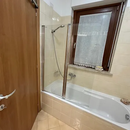 Tiburtina Elios Apartman *